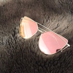 Pink mirror cat-eye sunglasses!